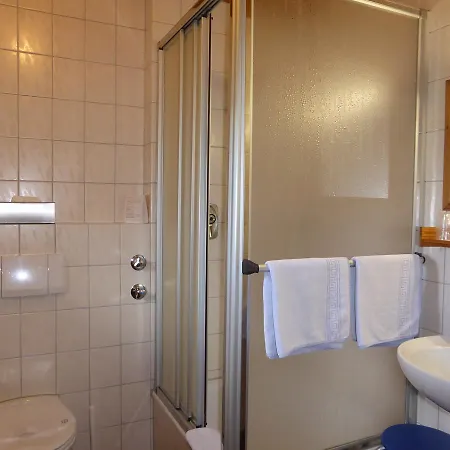 Silberdistel Garni 4*