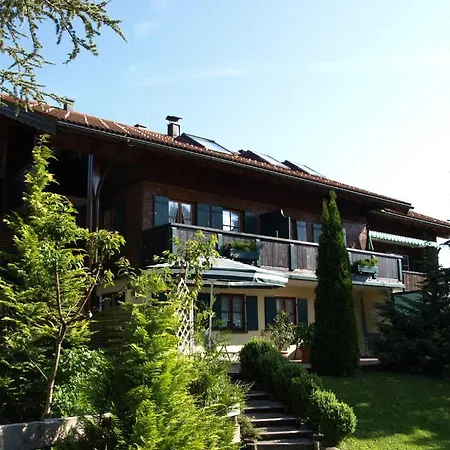 Silberdistel Garni Konukevi 4*