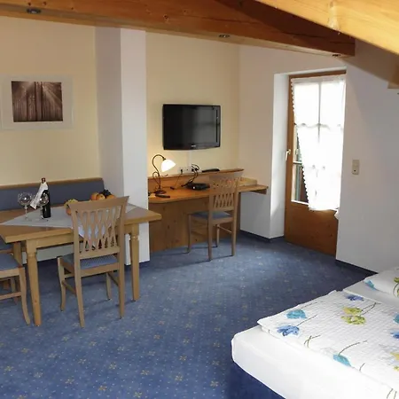 Pensjonat Silberdistel Garni 4*